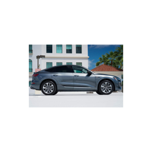 Audi Q8 avec design audacieux et luxe SUV haut de gamme - Product Image 6