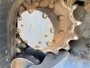 2016 Takeuchi TL10V2, cargadora de dirección deslizante compacta de alta eficiencia, hidráulica de alto flujo, bomba de rodamiento de Motor multifuncional, caja de cambios - Product Image 3