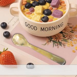 Cuillère en corne de buffle naturelle, fabriquée à la main et polie, parfaite pour servir des épices, des condiments ou pour une utilisation décorative sur la table, de haute qualité - Product Image 5