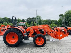 2023 KUBOTA M7060HD12 | Tractor agrícola Kubota usado de la mejor calidad - Product Image 5