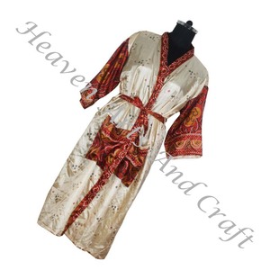 Bohemio indio hecho a mano Vintage seda Sari Floral impreso ropa de dormir Albornoz Maxi vestido étnico playa verano venta al por mayor KL017 - Product Image 5