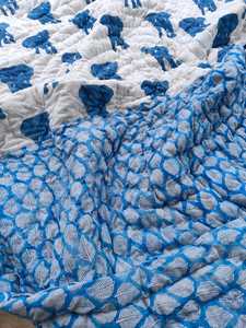 Couverture en coton Razai de taille Queen à imprimé animal, faite à la main en Inde, matelassée - Product Image 4