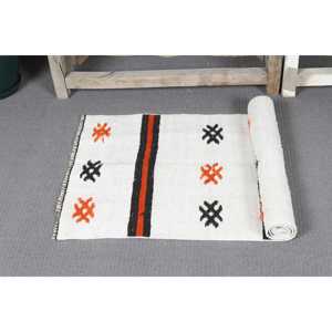 Tapis turc vintage en laine 1,8x4,2 pieds, petit tapis blanc patchwork, tapis Kilim bordé de latex - Product Image 5