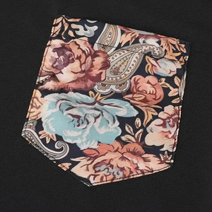 เสื้อยืดผู้ชายสไตล์ลำลองมีกระเป๋าหน้าอกพิมพ์ลายแบบกำหนดเอง - Product Image 3