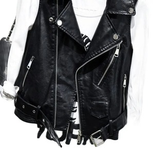 Chaleco de Mujer Negro sin Mangas con Estampado Animal, Chaqueta de Piel Sintética Tejida con Cierre de Cremallera, Chaleco de Invierno con Cinturón y Remaches para Motocicleta - Product Image 4