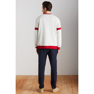 Sweat-shirt à col en V pour homme GRIMELANGE Reynon, en coton biologique, doublé en polaire, ultra doux, avec application - Product Image 5