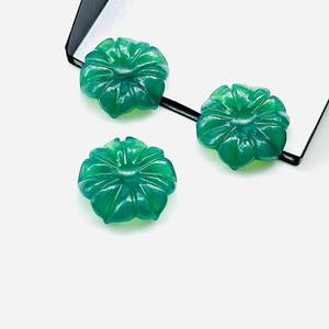 Pierre précieuse en onyx vert en forme de fleur, 17 mm, sculptée à la main, charme de fleur naturelle pour la fabrication de bijoux - Product Image 2