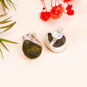 Boucles d'oreilles moldavite en argent sterling 925 faites à la main plaqué or vert moldavite brute platine tendance pour les mariages anniversaires - Product Image 3