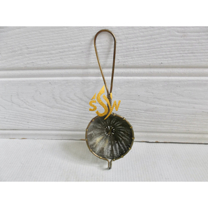 Infuseur à thé en laiton de qualité royale Passoire plaquée or pour thé en vrac Utilisation en cuisine Passoire à thé en laiton à maille unique - Product Image 1