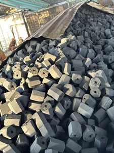 Charbon de bois dur - Briquettes MULTIUSAGES 7700J Calory Bonne Qualité à Vendre - Product Image 2