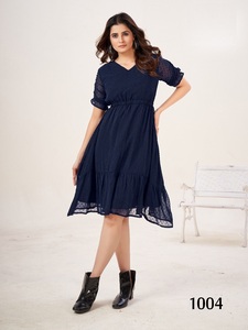 Colección de verano de calidad estándar Diseñador Kurti Heavy Georgette Butti para mujer Ropa disponible a precio de exportación - Product Image 4