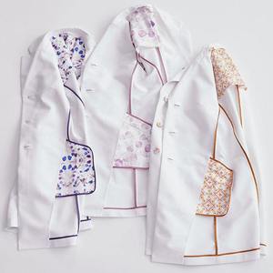 Batas de laboratorio blancas de algodón polivinílico Unisex de alta calidad, uniformes de enfermera con embalaje personalizado, bata de laboratorio de moda para uso hospitalario - Product Image 3