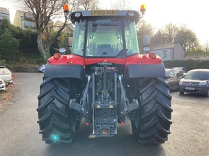 Tractores Massey Ferguson usados perfectamente limpios Tractor compacto Tractor Massey Ferguson 6716S a la venta - Product Image 6