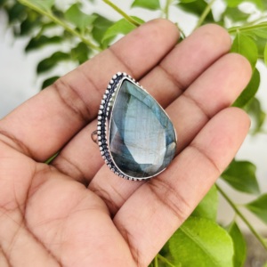 Vente en gros d'anneaux en argent 925 plaqué, tendance, avec pierres précieuses en cristal, labradorite bleue, bijoux de mariage et de fiançailles pour les fêtes - Product Image 1