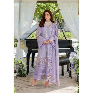 Ensemble élégant 3 pièces ELAF en mousseline brodée découpée au laser, respirant, avec chemisier, dupatta et pantalon pour femme - BIC-4780 pour le printemps/été - Product Image 1