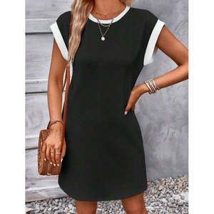 Vestido Corto de Crepé Brillante con Cuello Redondo y Mangas Cortas para Mujer, con Detalle de Puño en Contraste, 35971 - Negro - Product Image 2