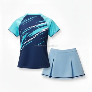 Ensemble uniforme de badminton personnalisé OEM pour femmes, manches courtes, Dry-Fit, bleu clair/blanc avec motifs - Product Image 3