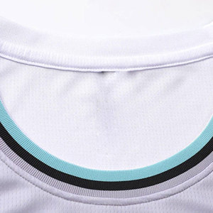 Uniforme de basket-ball professionnel pour hommes avec short en jersey confortable, vêtements de sport légers et durables, idéal pour les matchs de compétition - Product Image 4