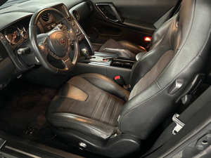 Auto Usado de Calidad a Precio Accesible, Ni-ss-an GT-R Premium 2014, Volante a la Izquierda - Product Image 2