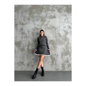 Set di maglieria con collo a Polo da donna con minigonna - Product Image 5