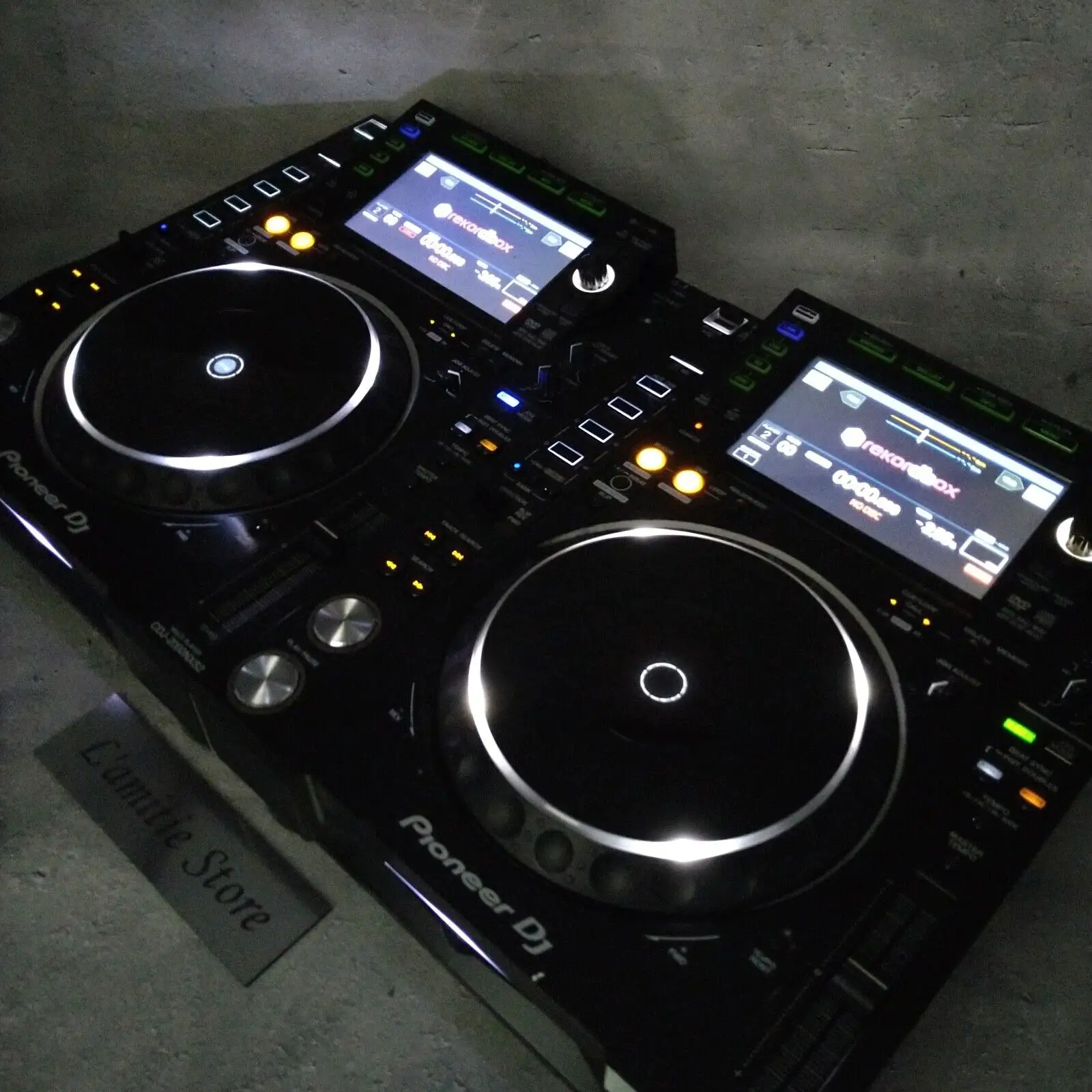 新着DJセット2x CDJ 2000 nexus2 nxs2 Nexus 2 1x DJM 2000 Nexus