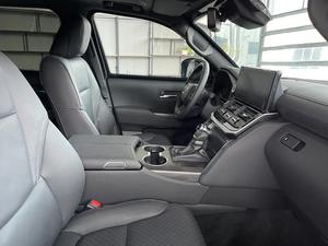 Toyota Land Cruiser 300 (B7+) 2025: Vehículo blindado con alto nivel de protección balística y contra explosiones - Product Image 5