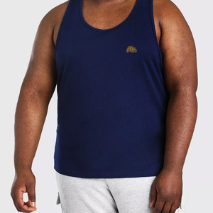 Camiseta sin mangas para hombre, cuello redondo, color azul marino, tejido informal con logo de corazón rojo en la parte delantera - Product Image 3