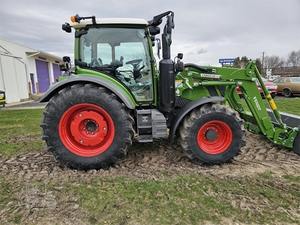 Venta de Tractor FENDT 314 VARIO 2024, Tractor Agrícola de Alto Rendimiento de 70HP, Maquinaria Agrícola Duradera para Motor y Caja de Cambios - Product Image 3