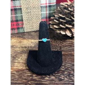 Bague en argent sterling de style Navajo, élégante, avec incrustation de turquoise sertie en clos, taille unique, pour occasions chrétiennes - Product Image 1