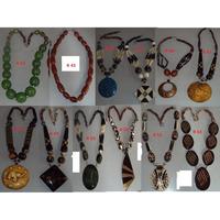 Kalung Tahan Air Berhias Manik-Manik dari Tanduk Sapi Kerbau Buatan Tangan Liontin Oval Alami Seni Rakyat Antik Koleksi Dekorasi Mode