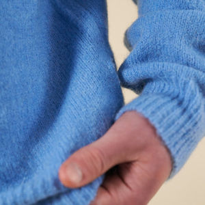 Suéteres personalizados para hombre OEM sólido liso Jacquard Mohair de punto de manga larga de punto de invierno suéteres de cuello redondo para hombre - Product Image 3