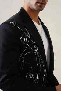 Blazer sur mesure à deux boutons, col en pointe, veste élégante, coupe ajustée, Sheridan, pour soirée, mariage, smoking, blazer sur mesure - Product Image 2