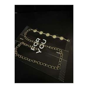 เข็มขัดคาดเอวผู้หญิงแบบมีรายละเอียดลาย Sun Gold, เข็มขัดสำหรับชุดเดรส, เข็มขัดสำหรับกระโปรง, เข็มขัดสำหรับกางเกง - สีทอง - Product Image 6