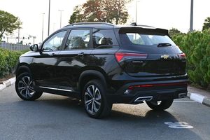 Chevrolet Captiva Premier SUV Benzina 5 Posti Trasmissione Automatica Motore Turbo Luci LED Tetto Apribile Potenza 250-300 CV - Product Image 3