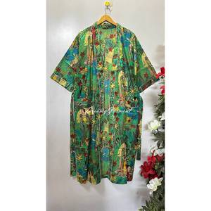 Bata Kimono de Algodón Hecha a Mano para Mujer, Estampado Tradicional, Silueta Holgada - Product Image 5