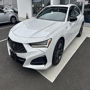 Acura TLX SH-AWD 2023, tracción en las cuatro ruedas, motor de gasolina 2L I-4, paquete directo, sedán automático. - Product Image 3