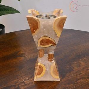 Boîte à encens en bois traditionnelle avec un savoir-faire de qualité supérieure pour les amateurs de bâtonnets d'encens - Product Image 3