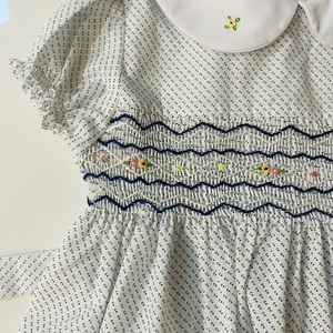 Robe en lin doux smocké faite à la main pour bébé filles Style décontracté pour le premier anniversaire de l'enfant en bas âge OEM Made in Vietnam - Product Image 2
