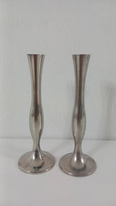 Jarrón de aluminio hecho a mano único con acabado de primera calidad para decoraciones florales ocasiones especiales - Product Image 3
