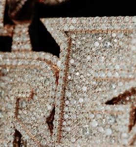 Colgantes y Dijes Finos de Diamantes con Engaste de Bisel, Tipo Religioso Cristiano, Chapado en Oro de 14K, Plata de Ley, Joyería de Lujo - Product Image 2