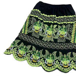 Jupe midi pour femme, style hip-hop, taille naturelle, en denim droit, écologique, respirante, avec broderies et boutons, couleur entièrement personnalisable - Product Image 2