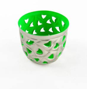 Soporte votivo moderno de metal plateado con interior verde neón y diseño recortado Soporte de luz de té de níquel cepillado contemporáneo - Product Image 3