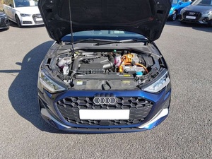 USADO LHD/RHD 2025 AUDI A3 1,5 40 TFSI E SPORT - Product Image 3