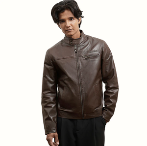 เสื้อแจ็คเก็ตหนังสีดำสำหรับนักขี่มอเตอร์ไซค์แบรนด์ดัง: แจ็คเก็ตหนังสีดำพร้อมตราสินค้าที่มองเห็นได้และดีไซน์การผูกเชือกด้านข้างที่เป็นเอกลักษณ์ในราคาขายส่ง - Product Image 3