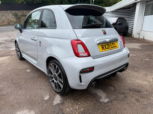 ABARTH 595 1.4 T-JET TURISMO 70TH 2021 d'occasion (conduite à gauche/droite) - Product Image 2