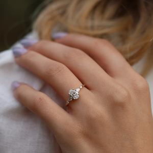 10x8mm ovale coupe blanc CZ bague de fiançailles trois pierres bande de mariage pour les femmes argent mariée anniversaire bijoux diamant pierre principale - Product Image 2