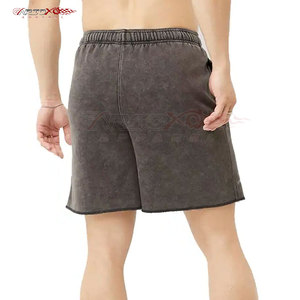 Pantalones cortos de lavado ácido para hombre con dobladillo crudo y bolsillos laterales para estilo urbano Fashion Forward Men Pantalones cortos de lavado ácido - Product Image 3