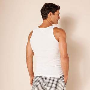 Camiseta interior a prueba de sudor con logotipo personalizado al por mayor para hombre, Camiseta de algodón/fibra de bambú ultra suave de lujo, camiseta sin mangas transpirable de tela - Product Image 5