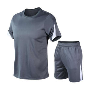 Proveedor de Uniformes de Fútbol Personalizados OEM, Conjunto de Camiseta y Pantalones Cortos de Ajuste Deportivo, Tela Transpirable con Protección UV para Clubes, Escuelas, Grandes Cantidades - Product Image 2