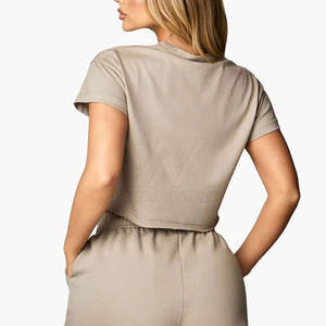 Camiseta Corta Informal para Mujer, Hecha con Mezcla de Algodón Premium, Transpirable y Ligera, Perfecta para Uso Diario - Product Image 2